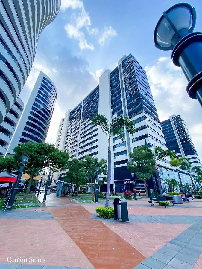 Ferienwohnung Lujoso Apartamento Con Parqueo En Puerto Santa Ana Guayaquil